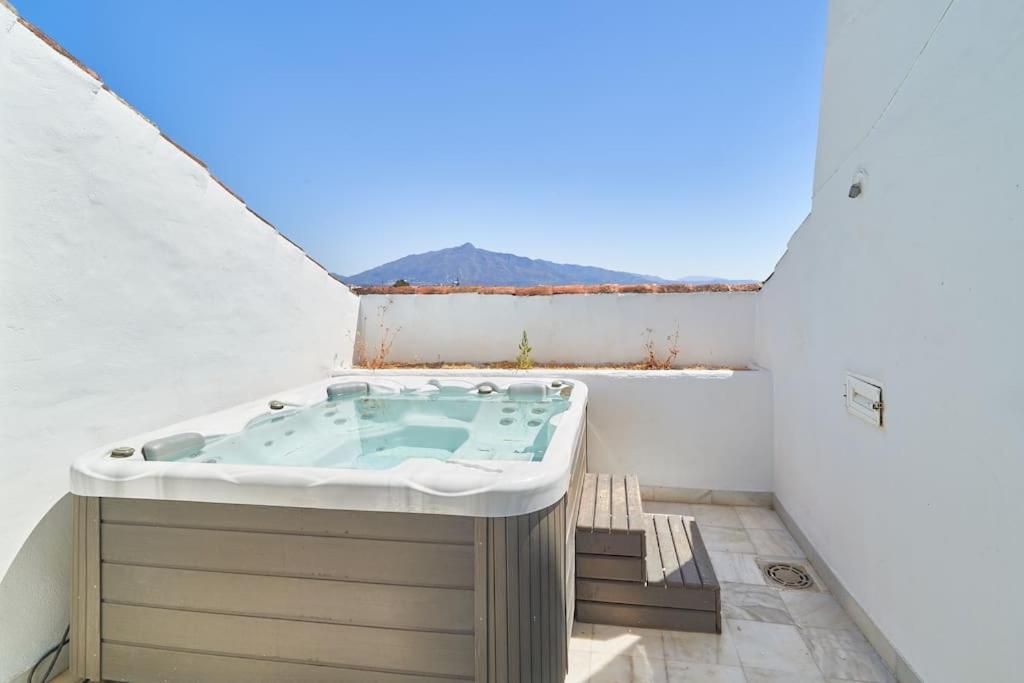 Superbe Appartement Avec Jaccuzi Marbella Ngoại thất bức ảnh